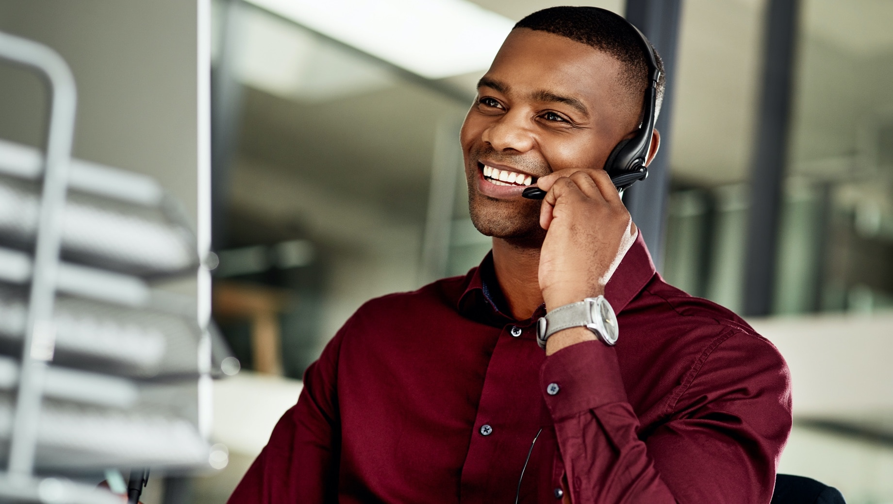 Investing specialist providing support on the phone